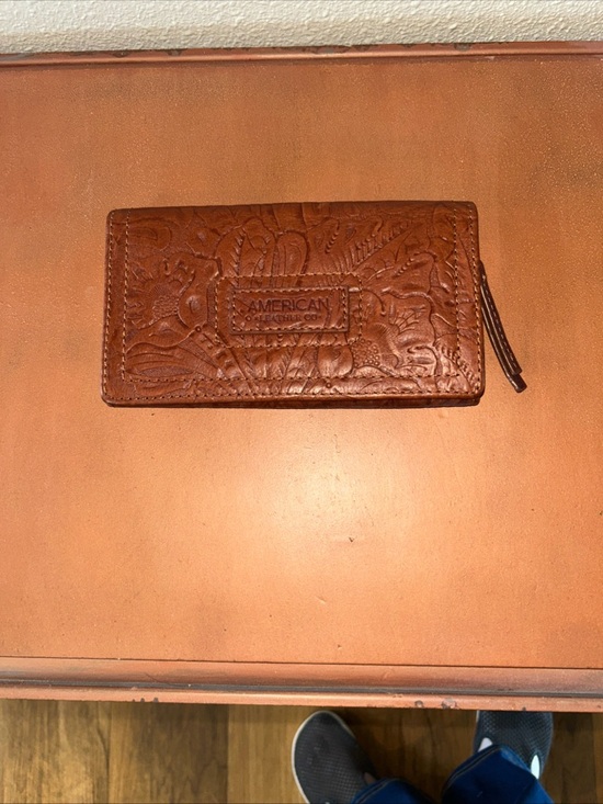 American Vintage Handbags - American Vintage Embossed Brown Leather Wallet
